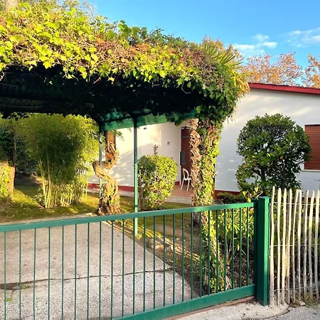 Dinky 237 * Bibione